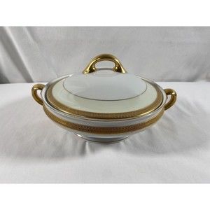 Bavaria Tirschenreuth Bavaria 4246 China Gold Trim 8” Round Vegetable Tureen #19